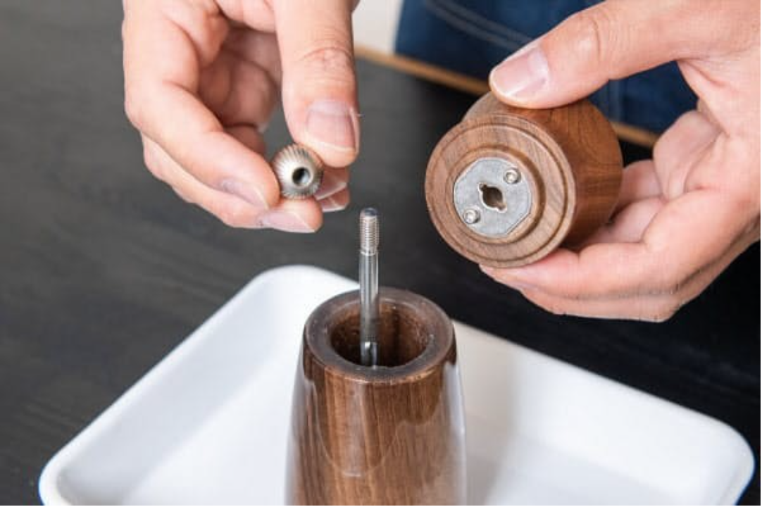 The lid can be easily removed and very convenient